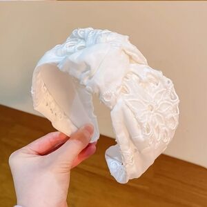 Headband Wide White With White Floral Embroidery, Lined Comfort